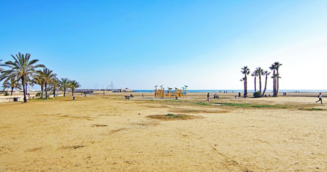 Apartamento En La Playa Con Terraza Apartman Coma-ruga Kültér fotó